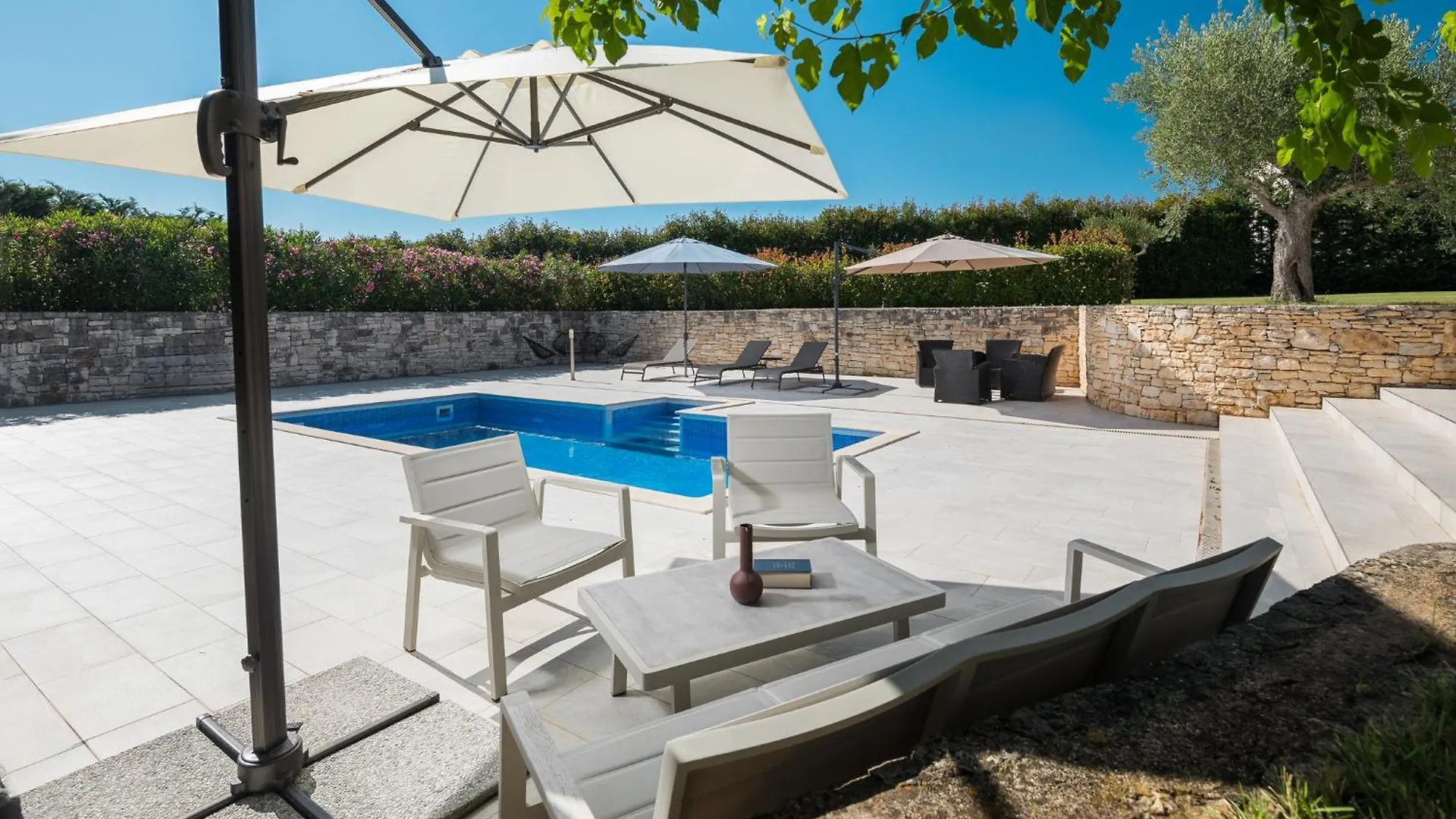 Mon Perin Castrum - House Of Nice Memories Bale Villa